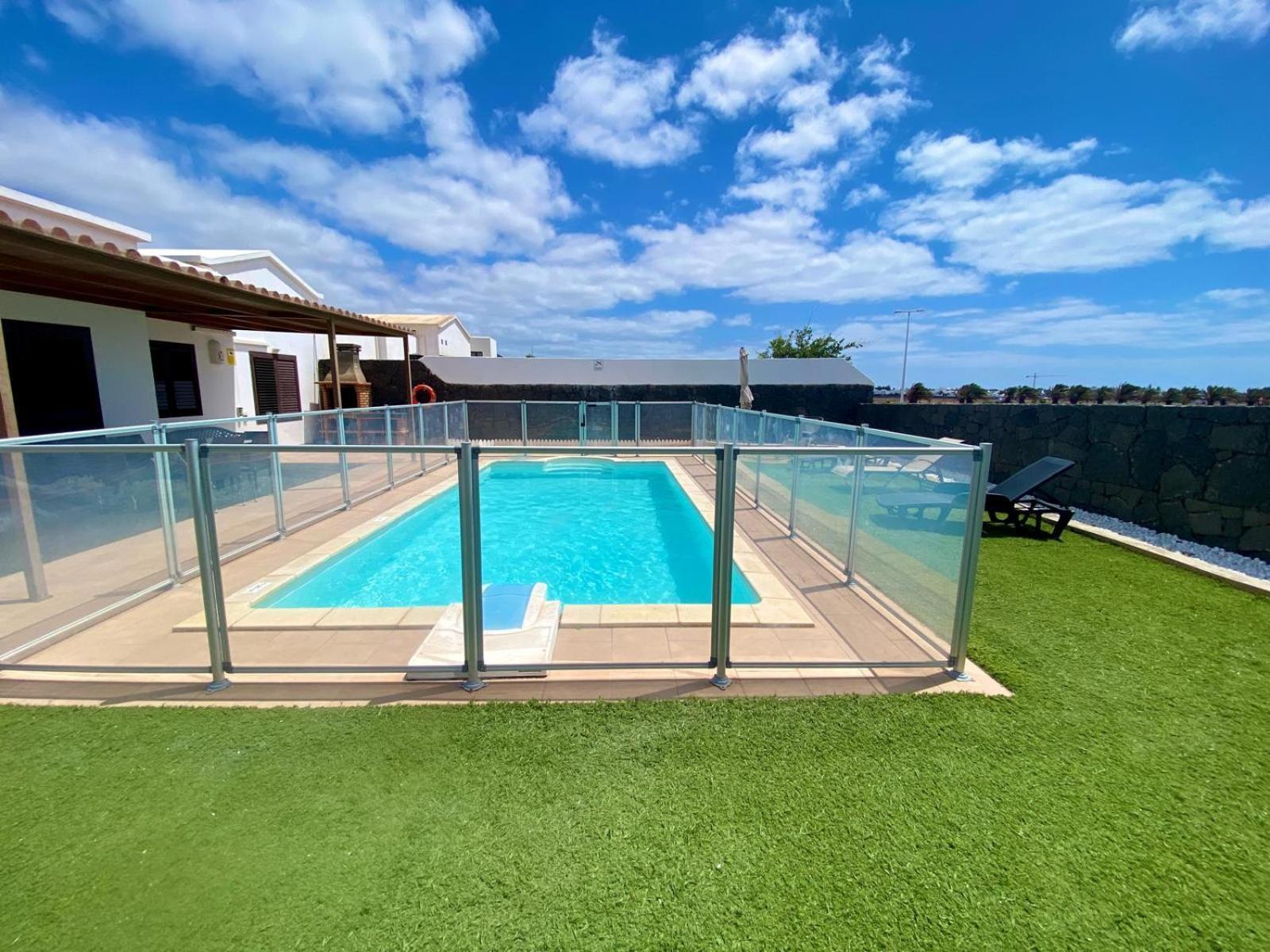 Villa Abuelo Paco - Private Heated Pool 플라야블랑카 외부 사진